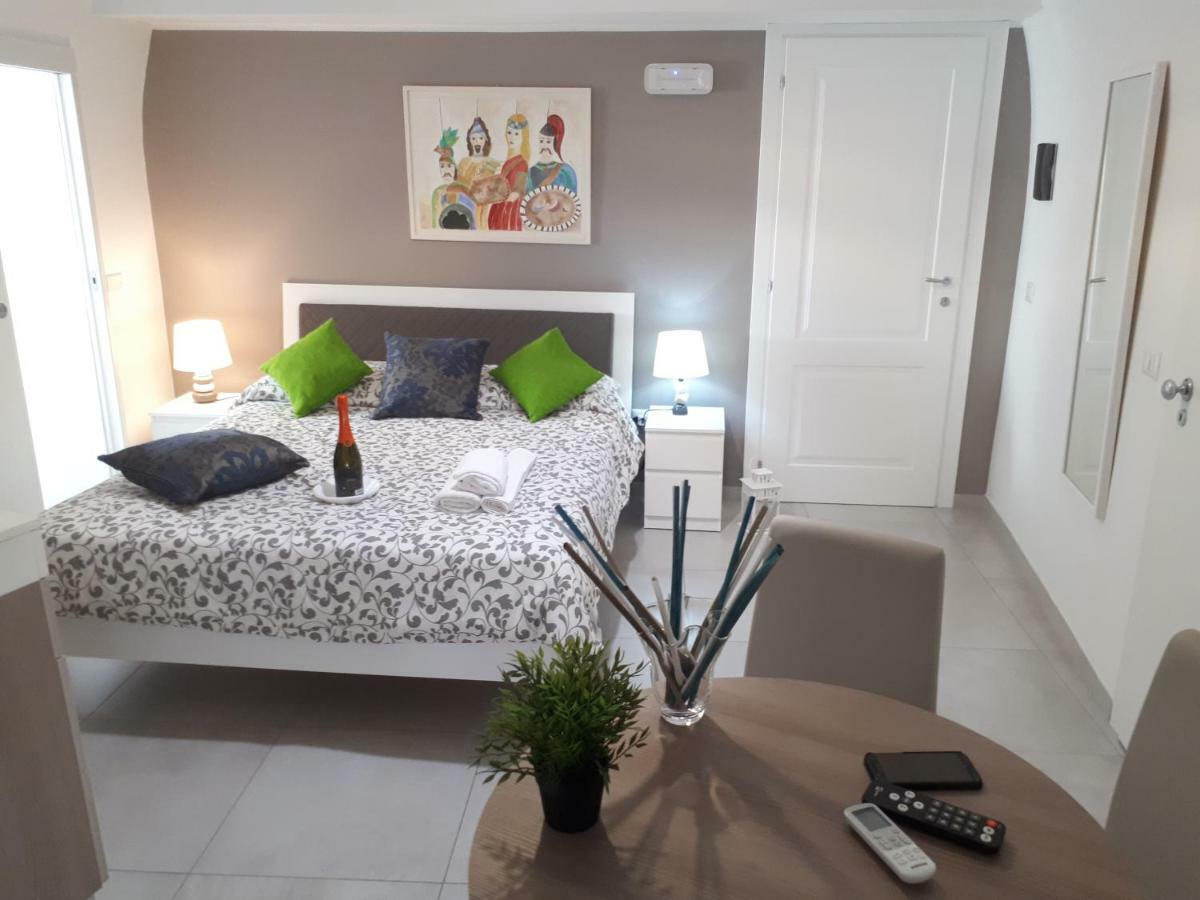 Benedettini - Exclusive Apartments & Monastery View Катанія Екстер'єр фото